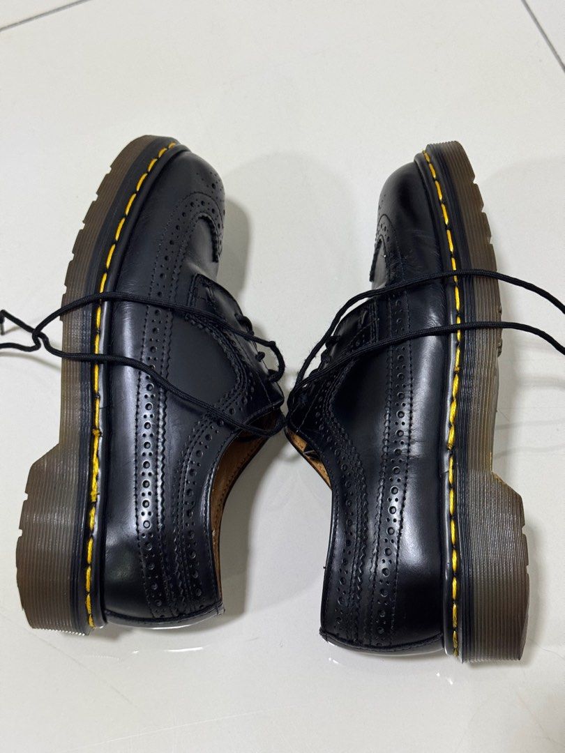 Dr. Martens DocMart Classis Brogue Wingtip 3989 MIE Made in England ...