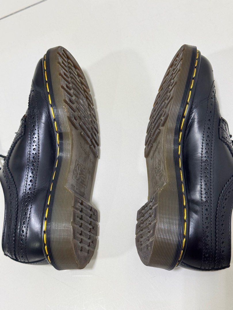 Dr. Martens DocMart Classis Brogue Wingtip 3989 MIE Made in England ...