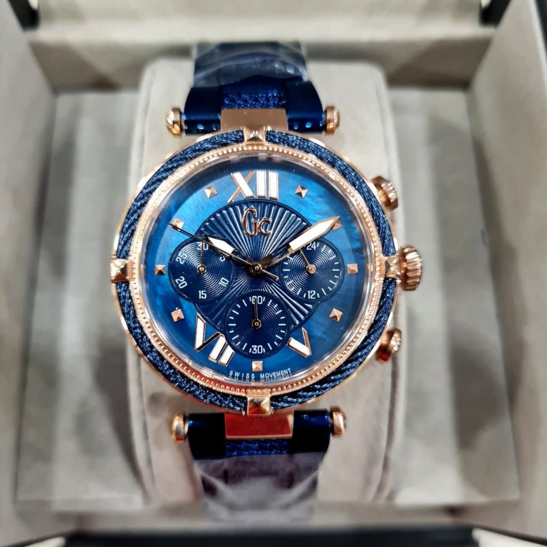 Guess collection gcy16002l1 clearance