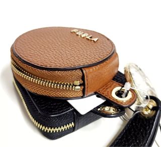 (Category: ) located in . Submitted by snapsnshop (Listing ID 1327548830, Image 1). Description: .