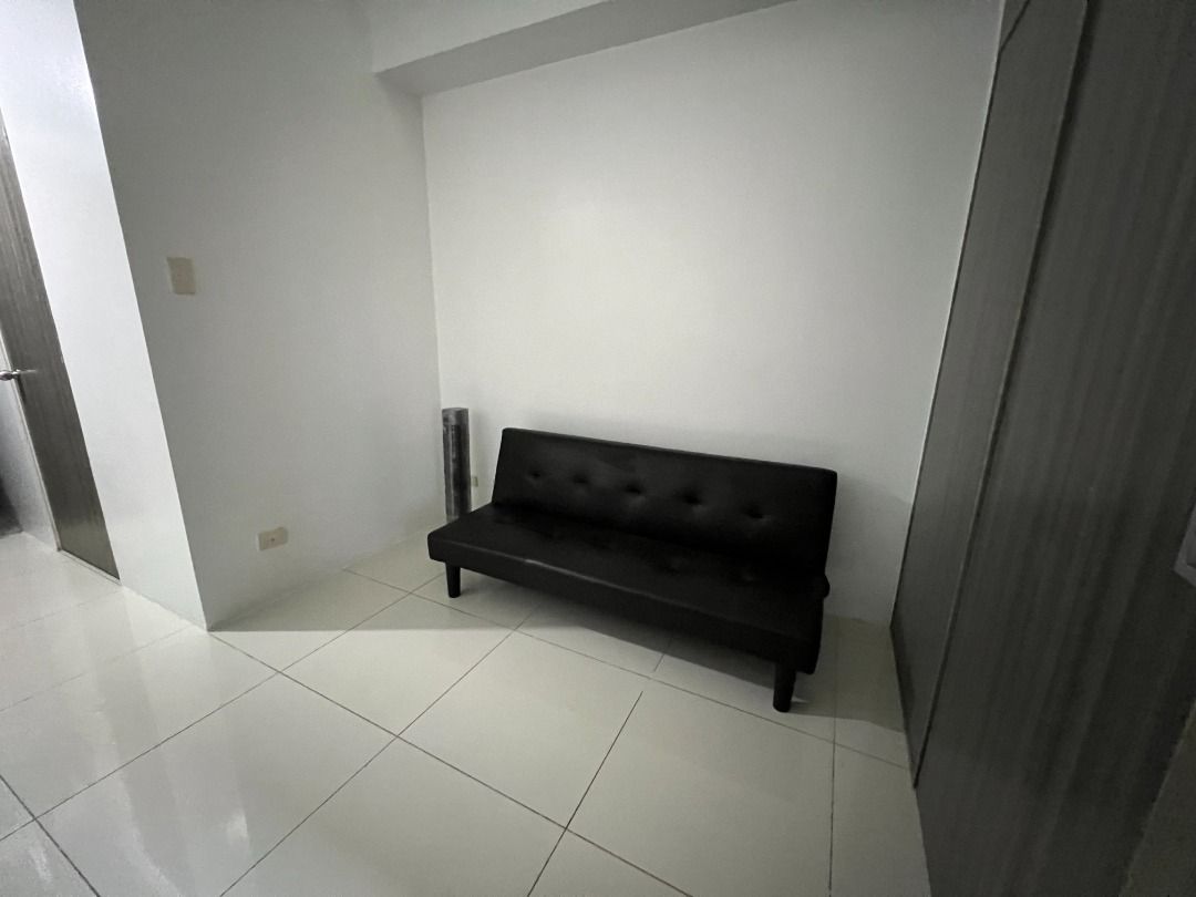 Green Residences (Category: Apartments & Condos) located in Taguig. Submitted by zharinaflores (Listing ID 1327444562, Image 3). Description: Hi! We are selling our unit at SMDC Green Residences in Taft, Manila. Here are the details of our property. DM us for more information. It is also accessible and conveniently located on Taft Ave. - Near De La Salle University - Accessibility to SM market - Student facilities within the vicinity - Public tra