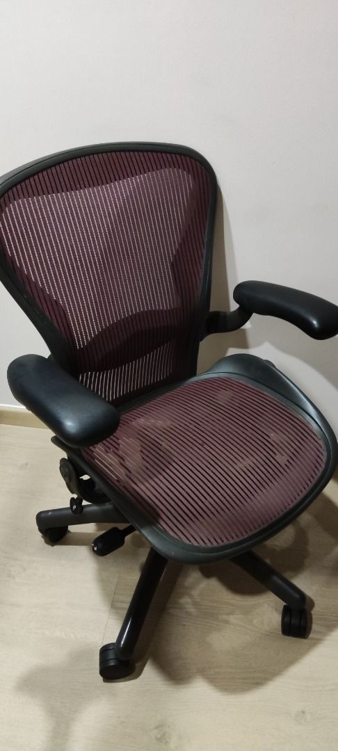 Herman miller chair carousell online