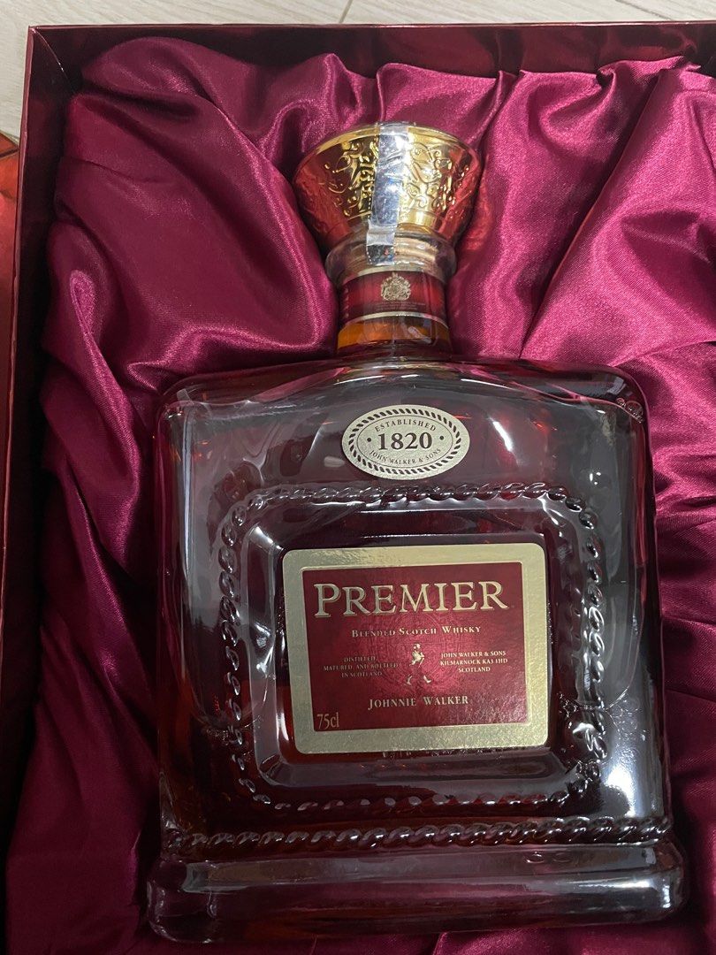 JOHNNIE WALKER Premier 至尊調和威士忌25年750ML, 嘢食& 嘢飲