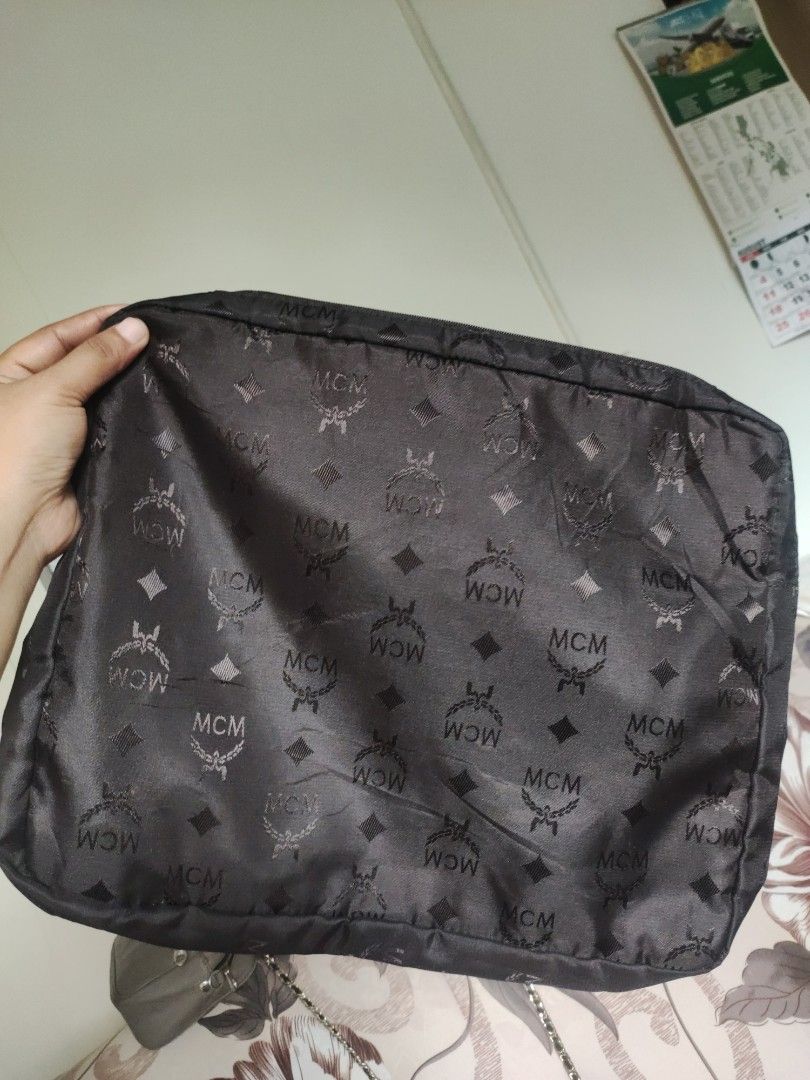 MCM loptop or ipad 13inch (Category: Luxury Bags & Wallets) located in Zamboanga. Submitted by Clairey03 (Listing ID 1327448778, Image 1). Description: NGA no eteketa.