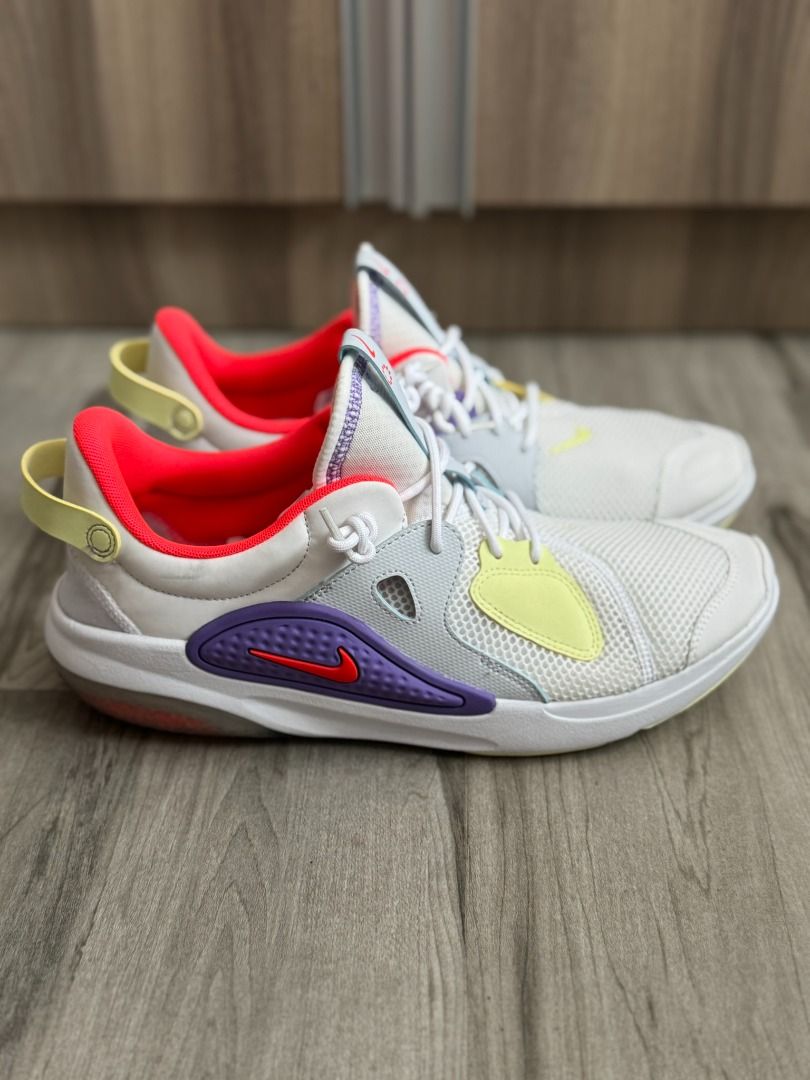 Pre owned NIKE JOYRIDE CC White Bright Crimson US11 UK10 EU45 cm29 Men s Fashion Footwear Sneakers on Carousell