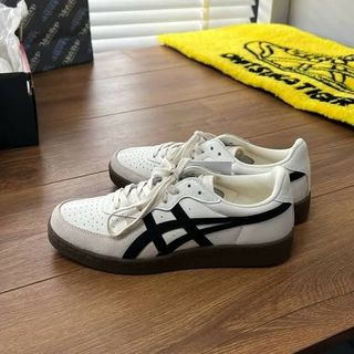 (Category: ) located in . Submitted by solefindsphilippines (Listing ID 1327489685, Image 1). Description: .