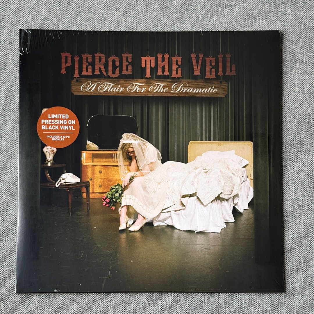 Pierce the veil A flair for the dramatic vinyl LP, Hobbies & Toys