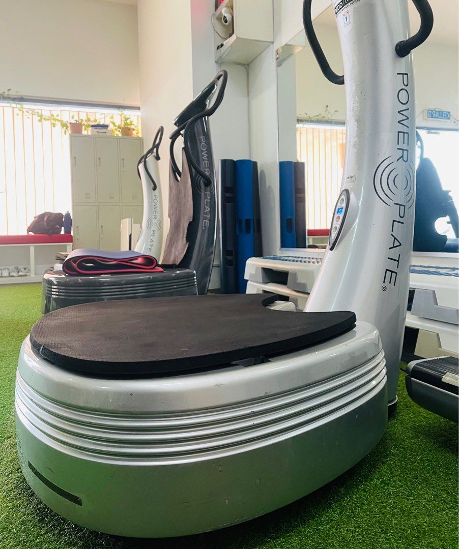 Power plate vibration machine pro 5, Sports Equipment, Exercise