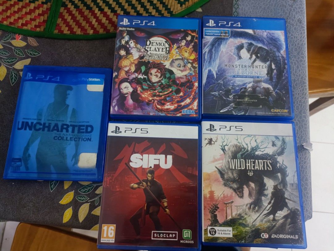 Ps5 disk (Category: PlayStation) located in Nilai. Submitted by hamzi91 (Listing ID 1327501809, Image 3). Description: PS 5 Disk + 2 DS5 + Dock + 6 Games COD Nilai.