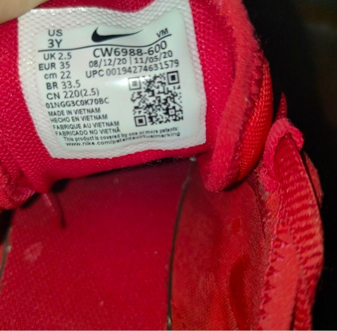 childrens red nike shoes