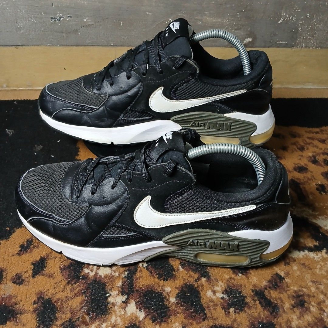 Sepatu Nike Baskets Air Max Excee Sepatu Nike Air Max Excee BW