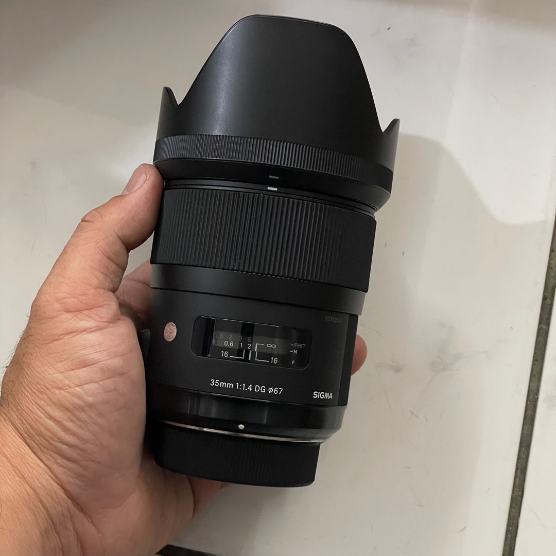 SIGMA Art 35mm f1.4 (Nikon), Photography, Lens & Kits on Carousell