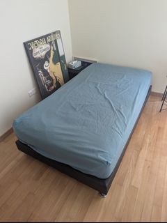 (Category: ) located in . Submitted by _benjamin. (Listing ID 1327399419, Image 1). Description: .
