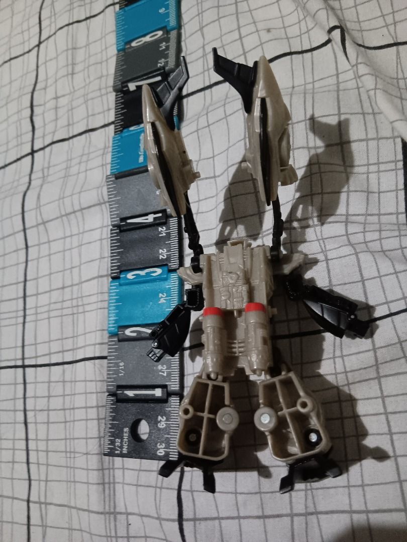 transformers armada megatron (Category: Action & Battle Toys) located in Manila. Submitted by ugh_75 (Listing ID 1327399059, Image 3). Description: transformers armada megatron.