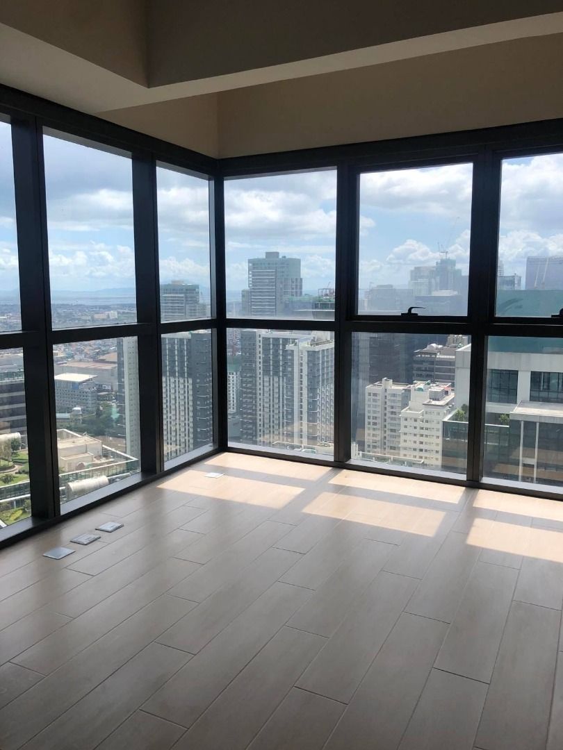 Uptown Ritz Penthouse Unit For Sale 141 sqm 4 Bedrooms, Property, For ...