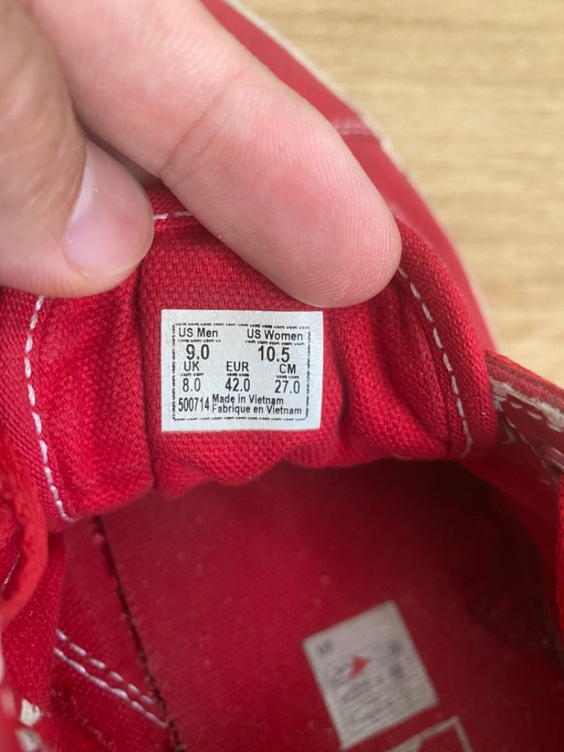 Vans old skool gum bumper red Fesyen Pria Sepatu Sneakers di Carousell