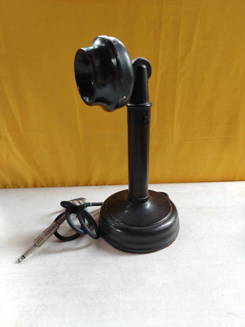 VINTAGE CANDLE STICK MICROPHONE (Category: Microphones) located in Quezon City. Submitted by ebuenvenida737 (Listing ID 1327419271, Image 3). Description: Vintage Candle Stick Microphone Working Condition.