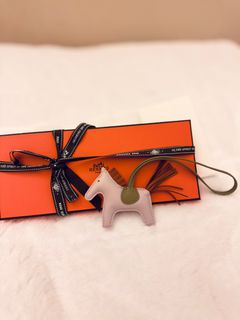 （分類：）位於 。 由 riameo 提交（商品編號 1327475701，圖片 1）。簡介： 。