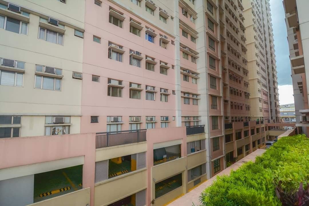 15K/mos 2 Bedroom Condo for sale in San Juan City Rent to Own Little