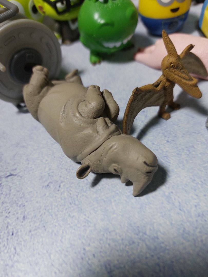 二手］戽斗星球休眠動物翼手龍刺蝟厚道動物園厚道星球戽斗星球三眼怪扭蛋公仔玩具, 書籍、休閒與玩具, 玩具、公仔、桌遊在旋轉拍賣