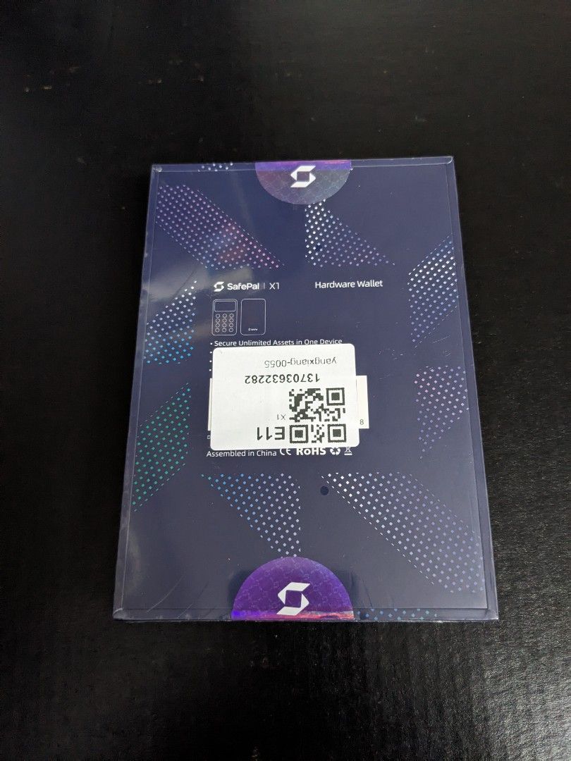全新清貨SafePal X1 加密貨幣冷錢包cold wallet 硬體錢包crypto 支援DApp  及NFT，兼容BSC、ERC20、Polygon、TRC20 等應用比特幣以太幣現貨特價, 電腦＆科技,
