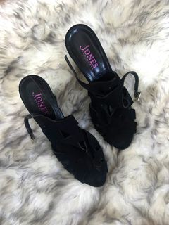 (Category: ) located in . Submitted by declutteringcloset (Listing ID 1327581098, Image 1). Description: .