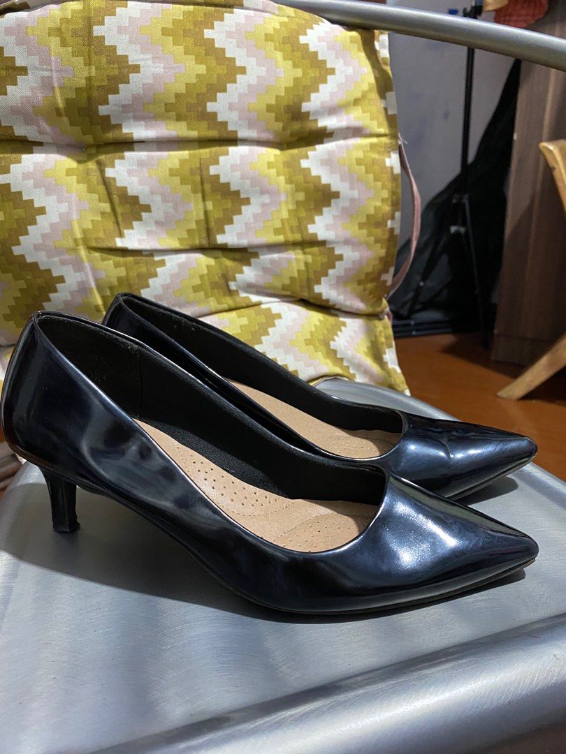 Black Kitten Heels Payless Women s Fashion Footwear Heels on Carousell