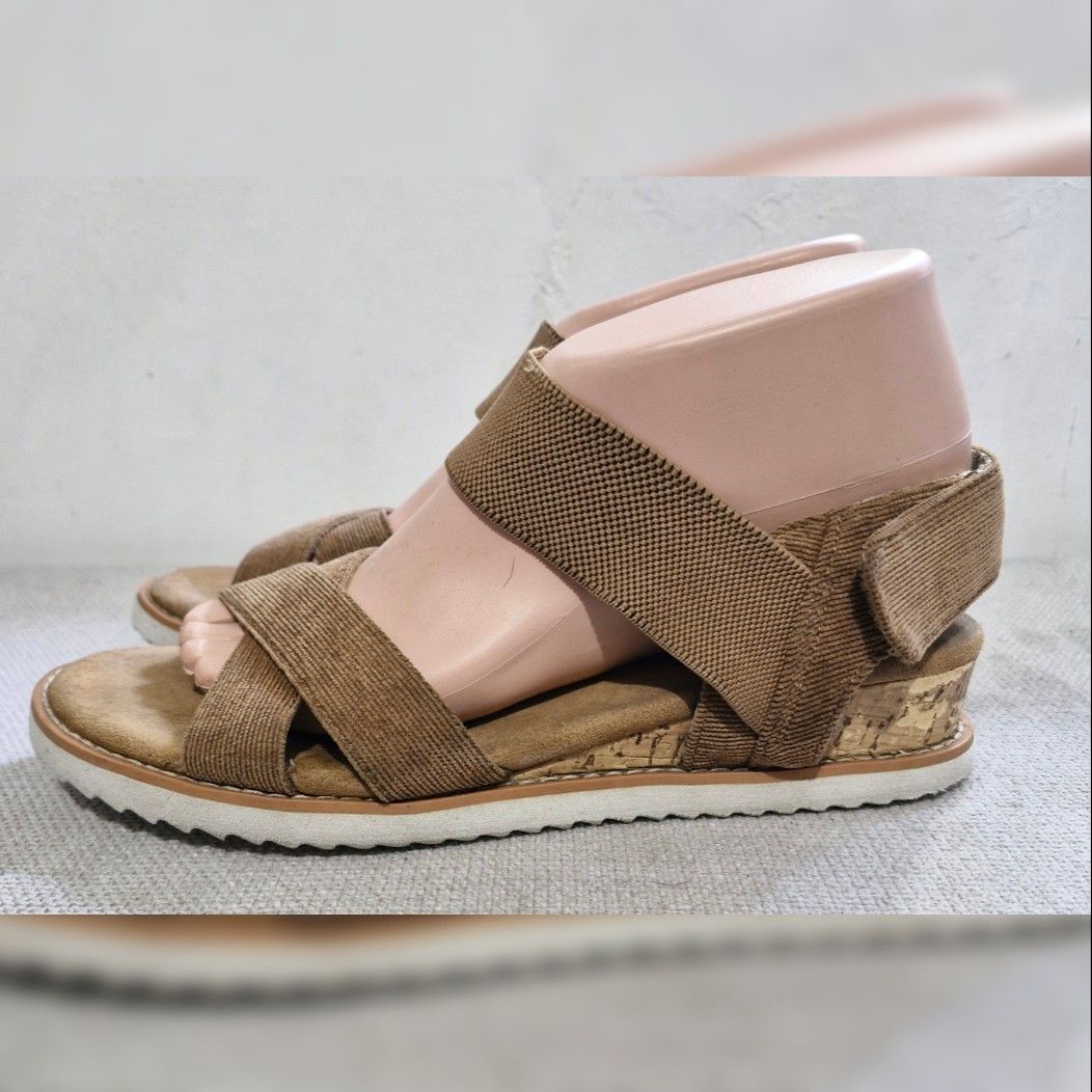 ボード Dynamite News Maharajganj Skechers Bob Wedges Bobs By