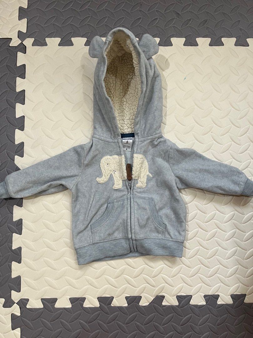 Carter’s Baby Jacket (Category: Babies & Kids Fashion) located in Quezon City. Submitted by ronaca (Listing ID 1327634866, Image 1). Description: Carter’s hoodie for baby Size is 6 months Like new condition. Shipping to be shouldered by buyer.