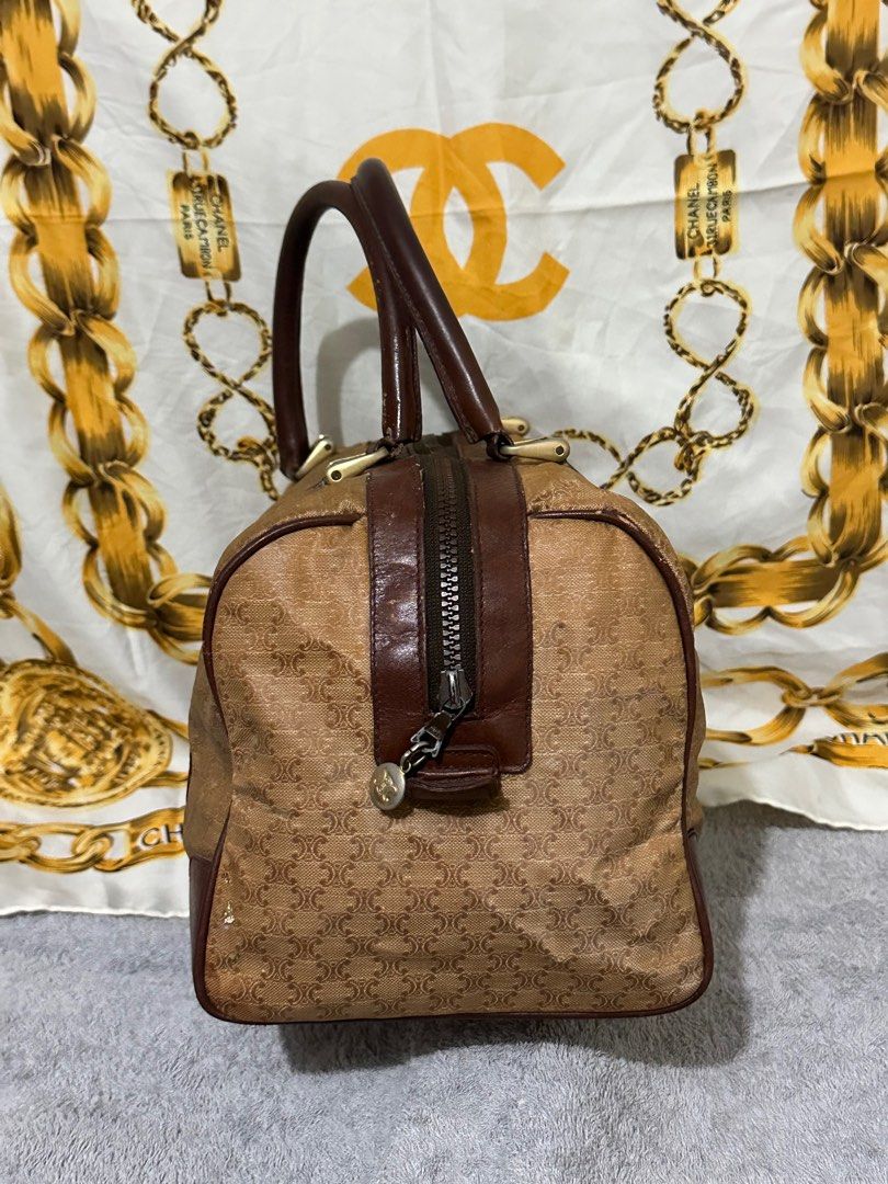 Celine Bag (Category: Luxury Bags & Wallets) located in Davao. Submitted by diorxx (Listing ID 1327625483, Image 3). Description: Celine Bag Japan Box Has flaws For more photos pm me .