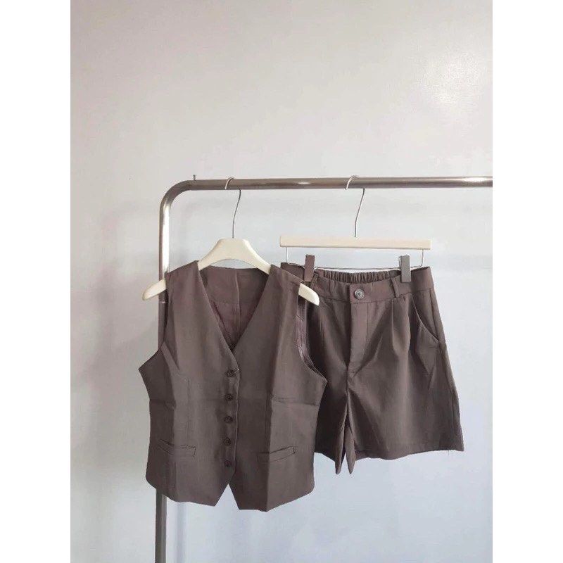 Choco Brown Coords (Category: Sets or Coordinates) located in Castillejos. Submitted by gracestyled (Listing ID 1327591887, Image 3). Description: Brand new! Chocolate brown color Medium size Brand new Just washed Bought for 680 Rfs: Wrong size Kindly refer to the last photo for size dimes.