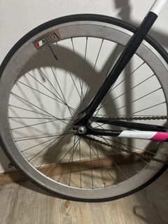 (Category: ) located in . Submitted by username23927172 (Listing ID 1327680850, Image 1). Description: .