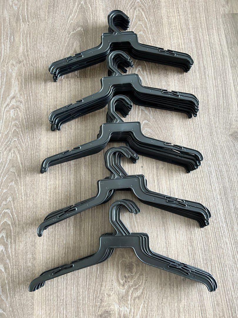 Plastic hangers with metal hooks clearance