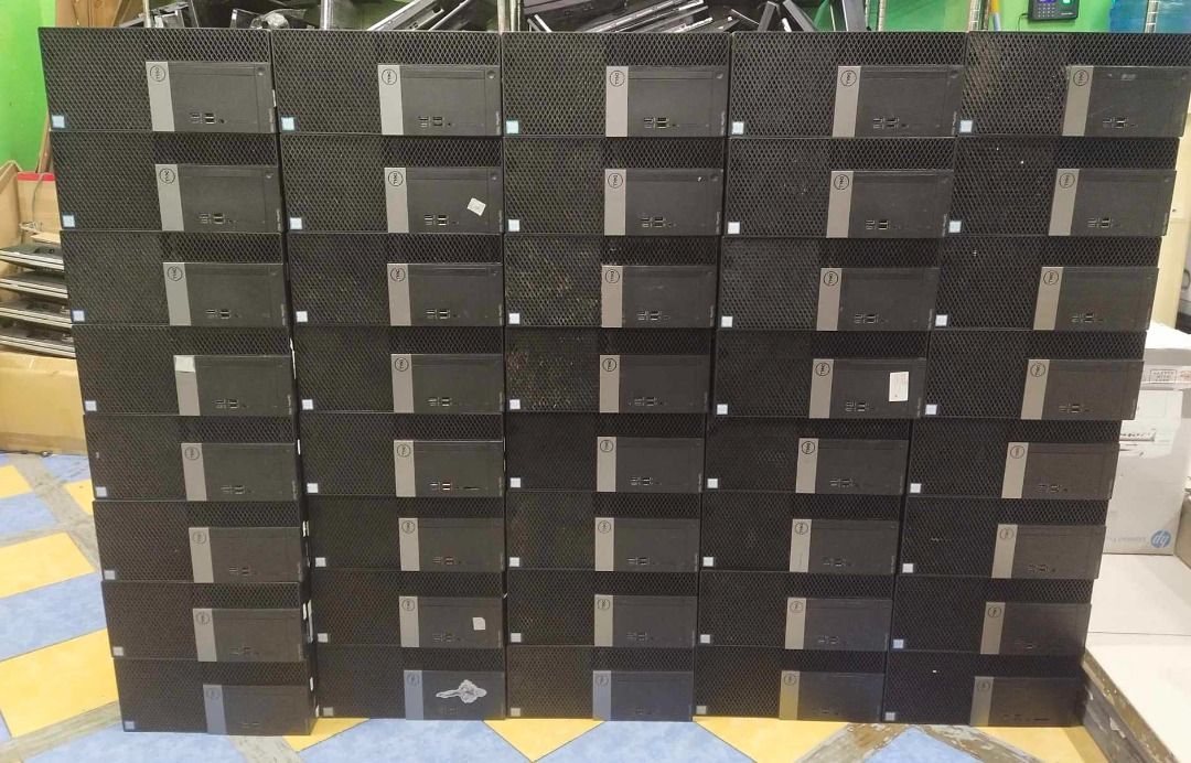 Core i5-8th gen dell mid tower 7010 2ndhand (Category: Desktops) located in Quezon City. Submitted by pcwinnerchai (Listing ID 1327576740, Image 3). Description: 🔰 DELL OPTIPLEX 7010🔰 ✨ INTEL CORE i5-8500 [3.0ghz] ✨ 8TH GENERATION ✨ 8GB RAM DDR4 ✨ 500GB SATA HDD ✨ INTEL HD GRAPHICS 630 ♦️ HDMI Port ♦️ DP Port ♦️ LAN Port ♦️ PCI-E Slot ♦️ USB 3.0/2.0 💸Php : 8,000 📍MODE OF PAYMENT 📍 ➡ 👉 CASH 👉 GCASH 👉 BANK TRANSFER ❌ NO COD ♣️ WE DO DELIVER
