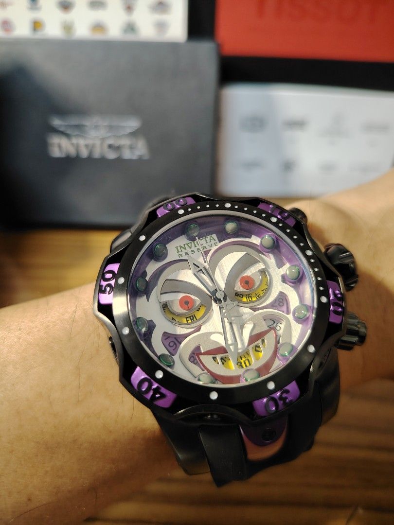 Invicta hot DC Comics Joker