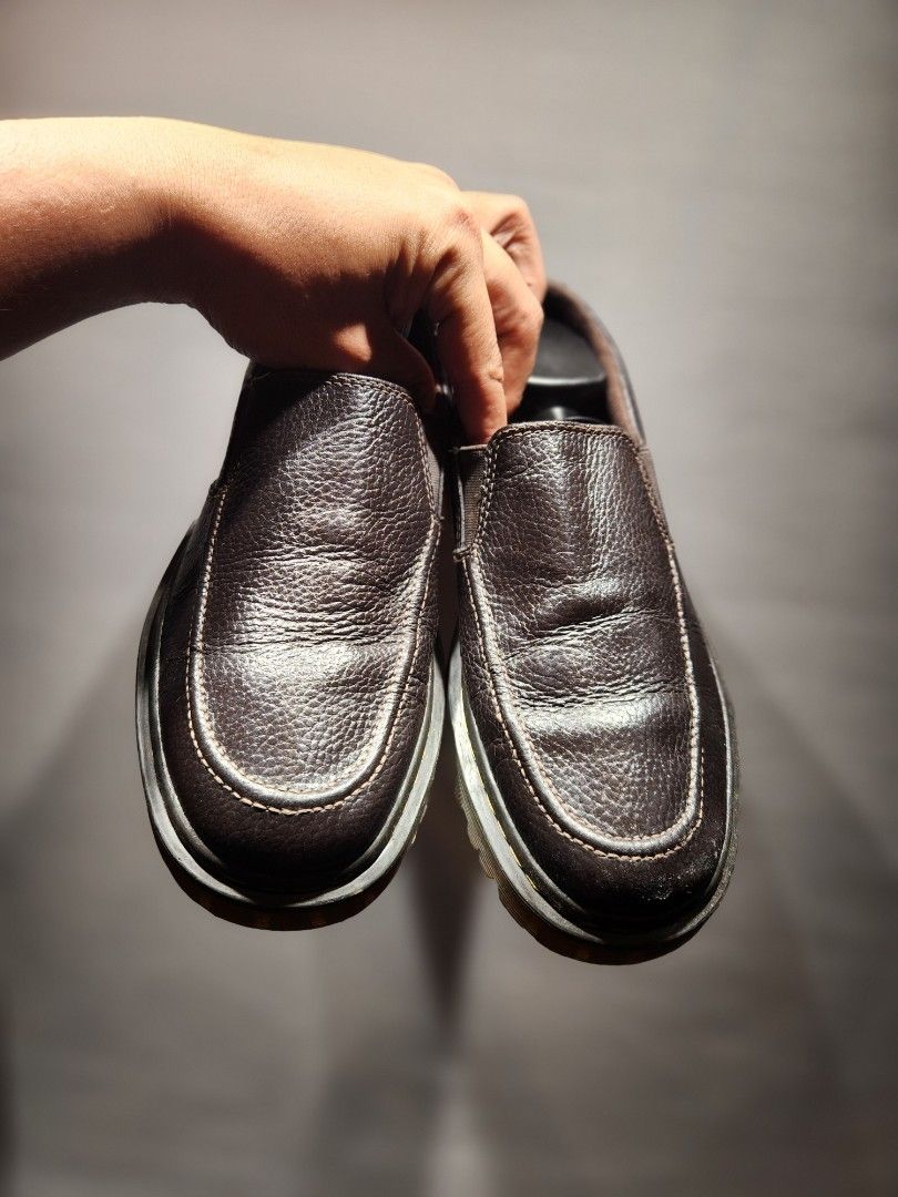 DR MARTENS NICO SIZE 39 Fesyen Pria Sepatu Sneakers di Carousell