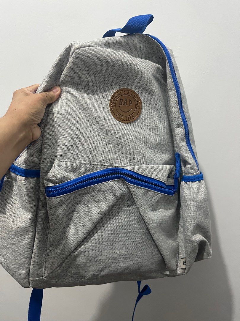 GAP LIGHT HEATHER GRAY BACKPACK Men s Fashion Bags Backpacks on Carousell