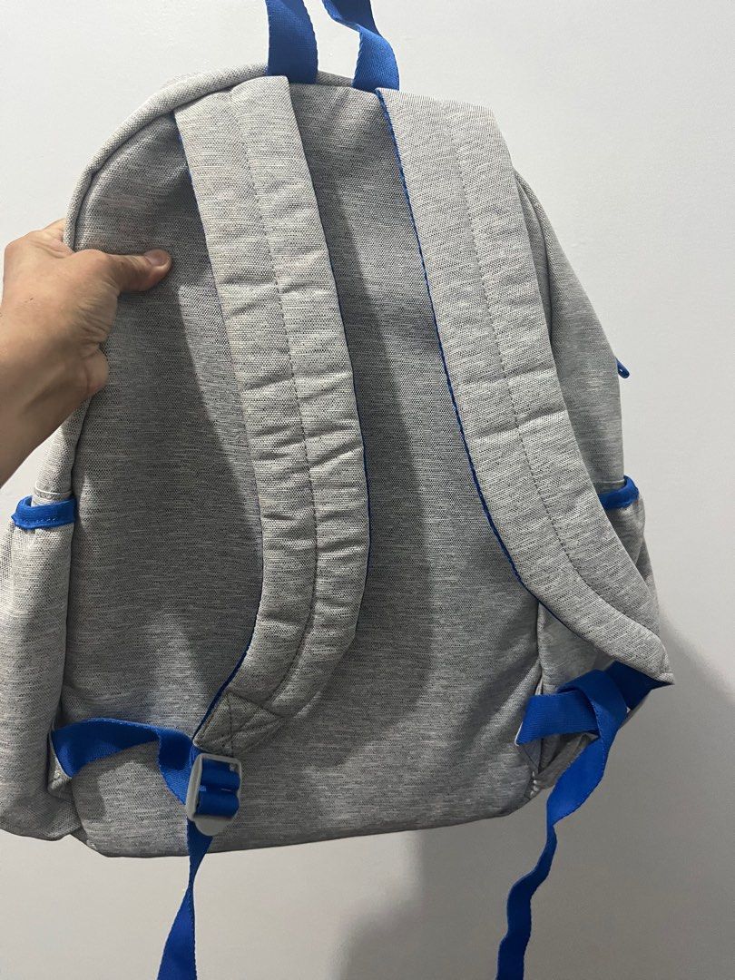 GAP LIGHT HEATHER GRAY BACKPACK Men s Fashion Bags Backpacks on Carousell