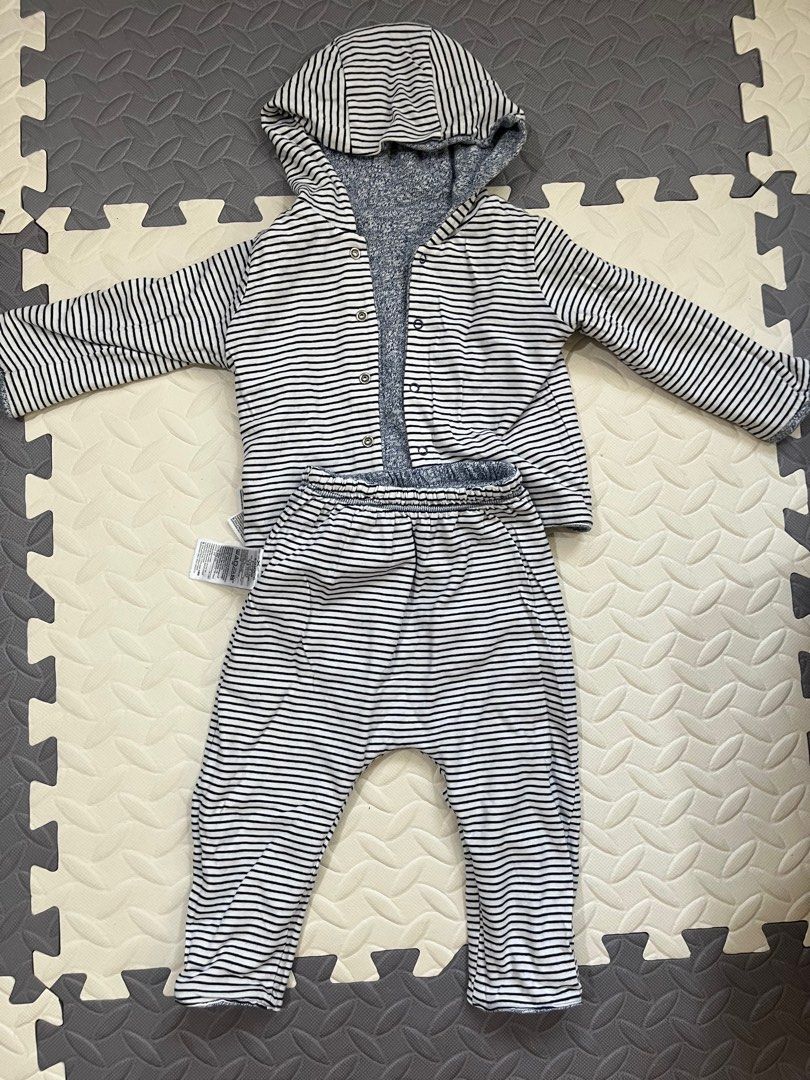 Gap jacket and pants set (Category: Babies & Kids Fashion) located in Quezon City. Submitted by ronaca (Listing ID 1327633660, Image 3). Description: Baby Gap Reversible Jacket and Pants Set Size is for 6-12 months. Like new in condition. Shipping to be shouldered by buyer.