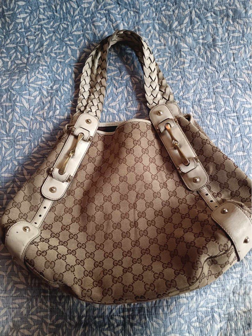 Gucci pelham hobo bag hotsell