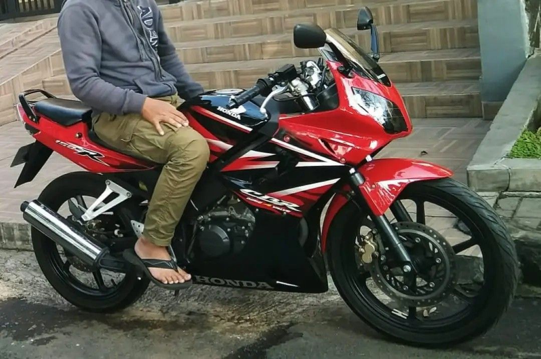 Cbr 150r old shop