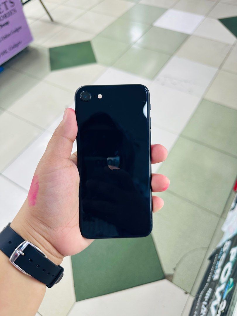 Iphone SE 2022 5G 128gb 87% batt FU (Category: iPhone SE Series) located in San Juan City. Submitted by javedsgadgetshop (Listing ID 1327701492, Image 2). Description: OPEN FOR INSTALLMENT VIA CREDIT CARD/GGIVES/SPAY/BILLEASE & SWAP/TRADE-IN! BUY AND SELL! Quick Specs : Iphone SE 2022 •128gb •NTC Variant •87% batt health •Factory Unlock •95% Smoothness •No hidden issue | No Repaired •100% Authentic | Not Refurbished •w/ OEM Charger & store warran