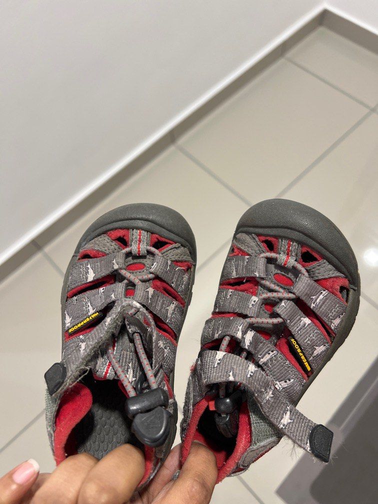 Keen Kids, Babies & Kids, Babies & Kids Fashion on Carousell