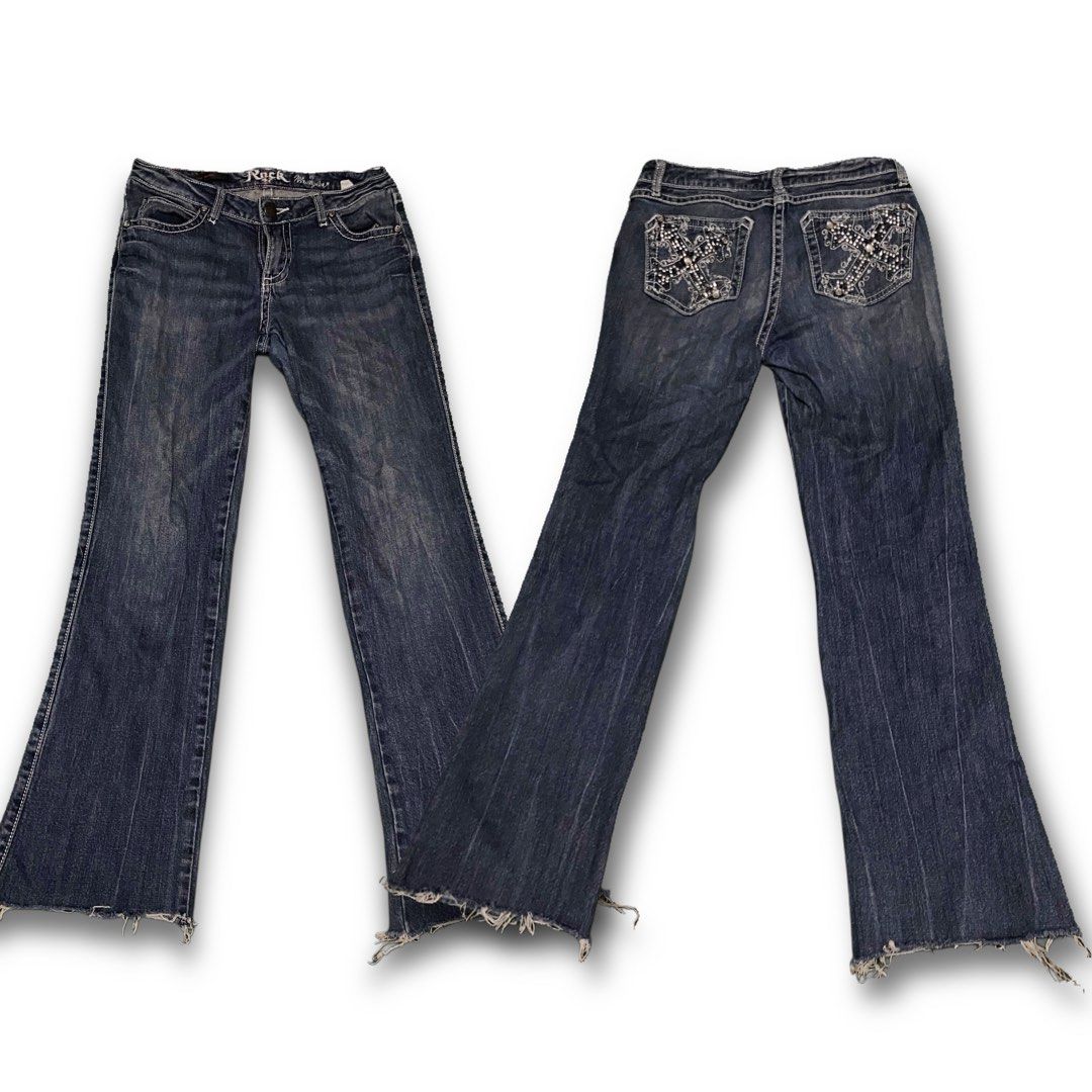 Miss Sixty True Religion Alt Cross Flared Low Rise Denim Pants (Category: Jeans) located in Manila. Submitted by catlia (Listing ID 1327715273, Image 1). Description: •can't reply here due to the quota dm me on ig @paradisekiss.es •Semi Flared •Best fit for 27 waist and below •Length:93 cm •No missing beads •One of my cute rare pants as well!.