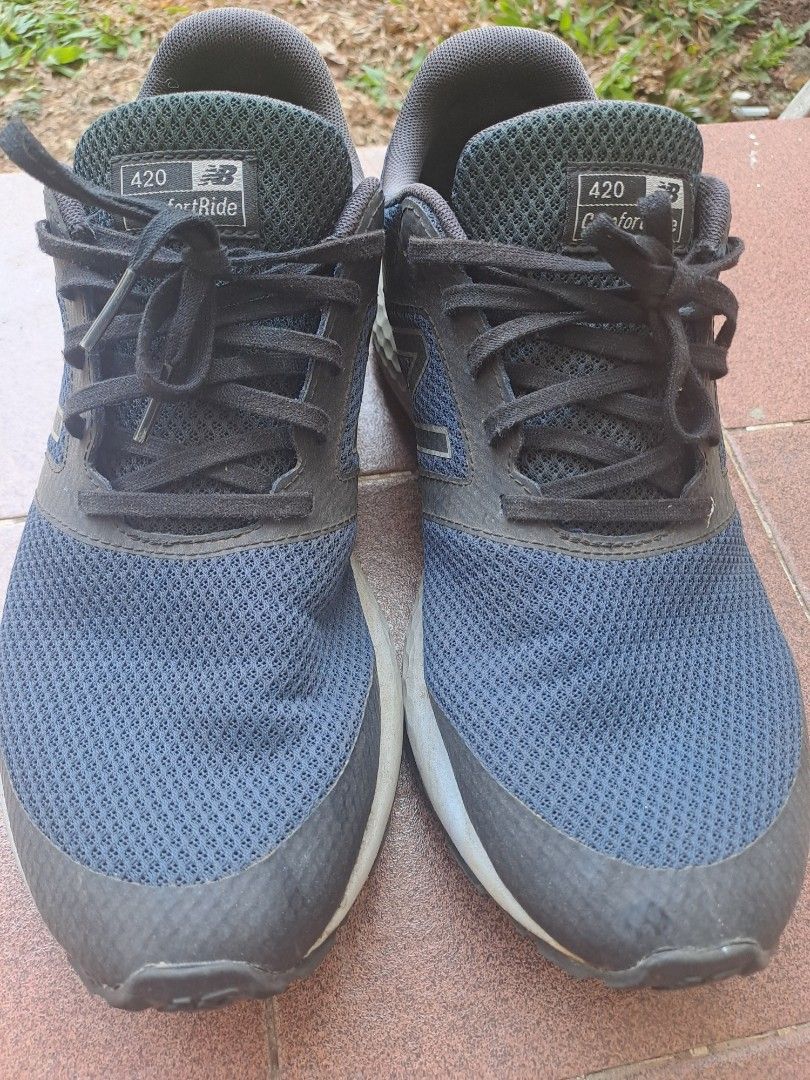 New balance 420 ori, Fesyen Pria, Sepatu Lainnya di Carousell