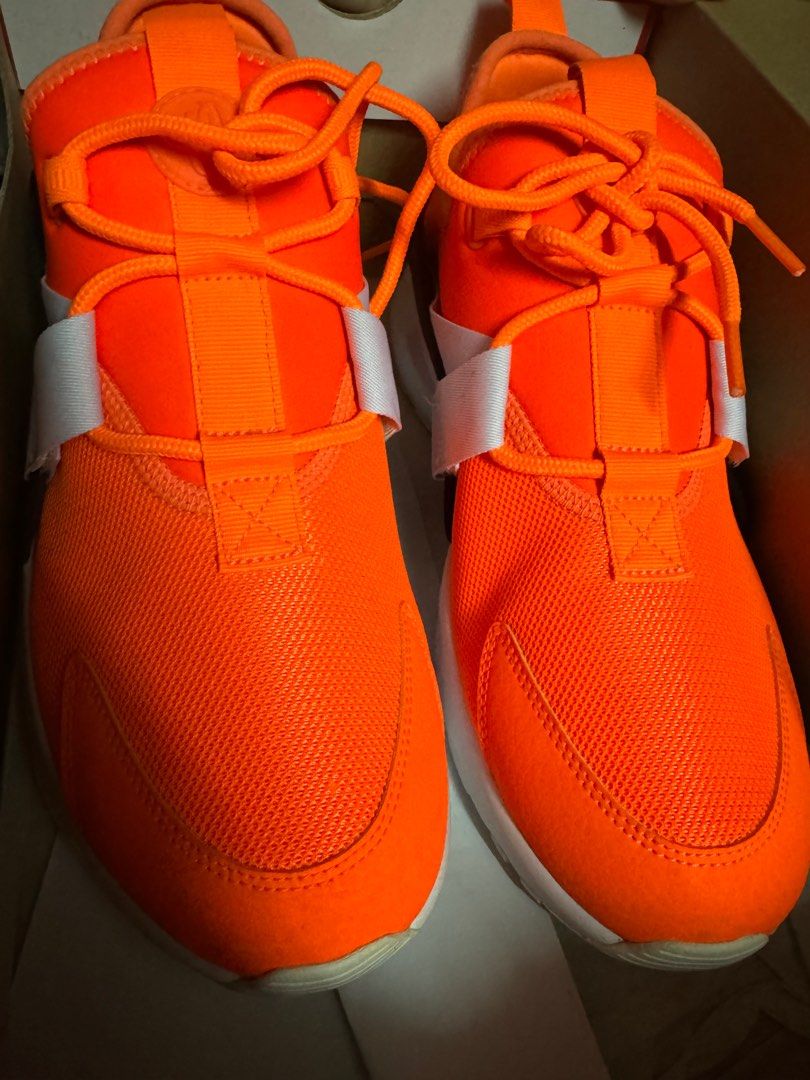Women's air huarache city low sneaker new arrivals
