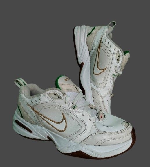 Nike Air Monarch, Fesyen Pria, Sepatu Sneakers di Carousell