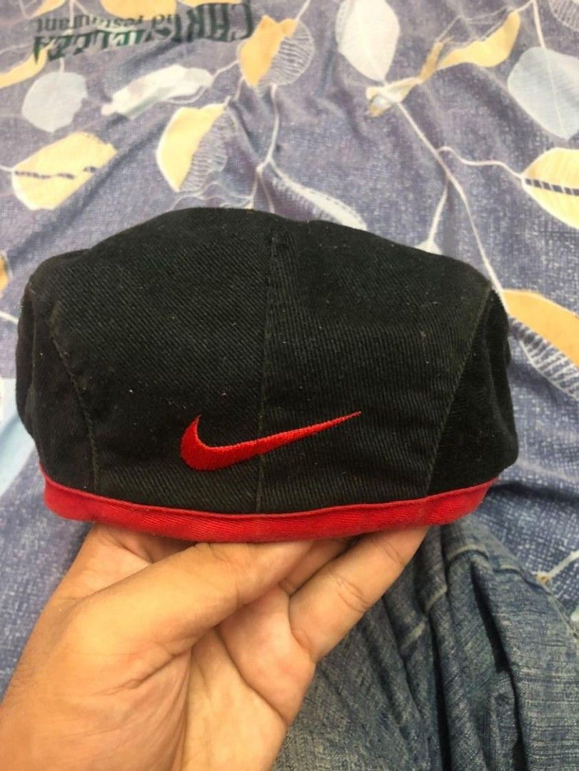 NIKE BERET HAT Men s Fashion Watches Accessories Caps Hats on Carousell