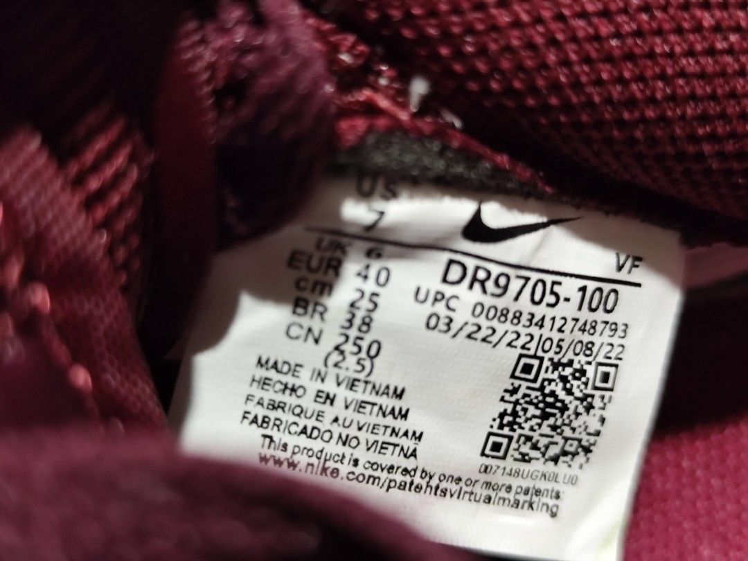 Nike Dunk Low Valentine's Day (Category: Sneakers & Footwear) located in Los Banos. Submitted by mcgregorio (Listing ID 1327673802, Image 2). Description: like new, without box, no issue, gagamitin na lang..