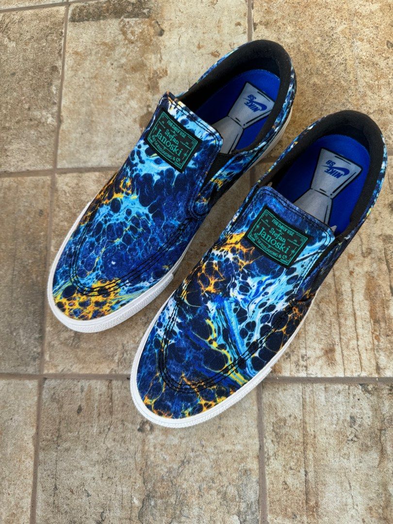 janoski lava lamp